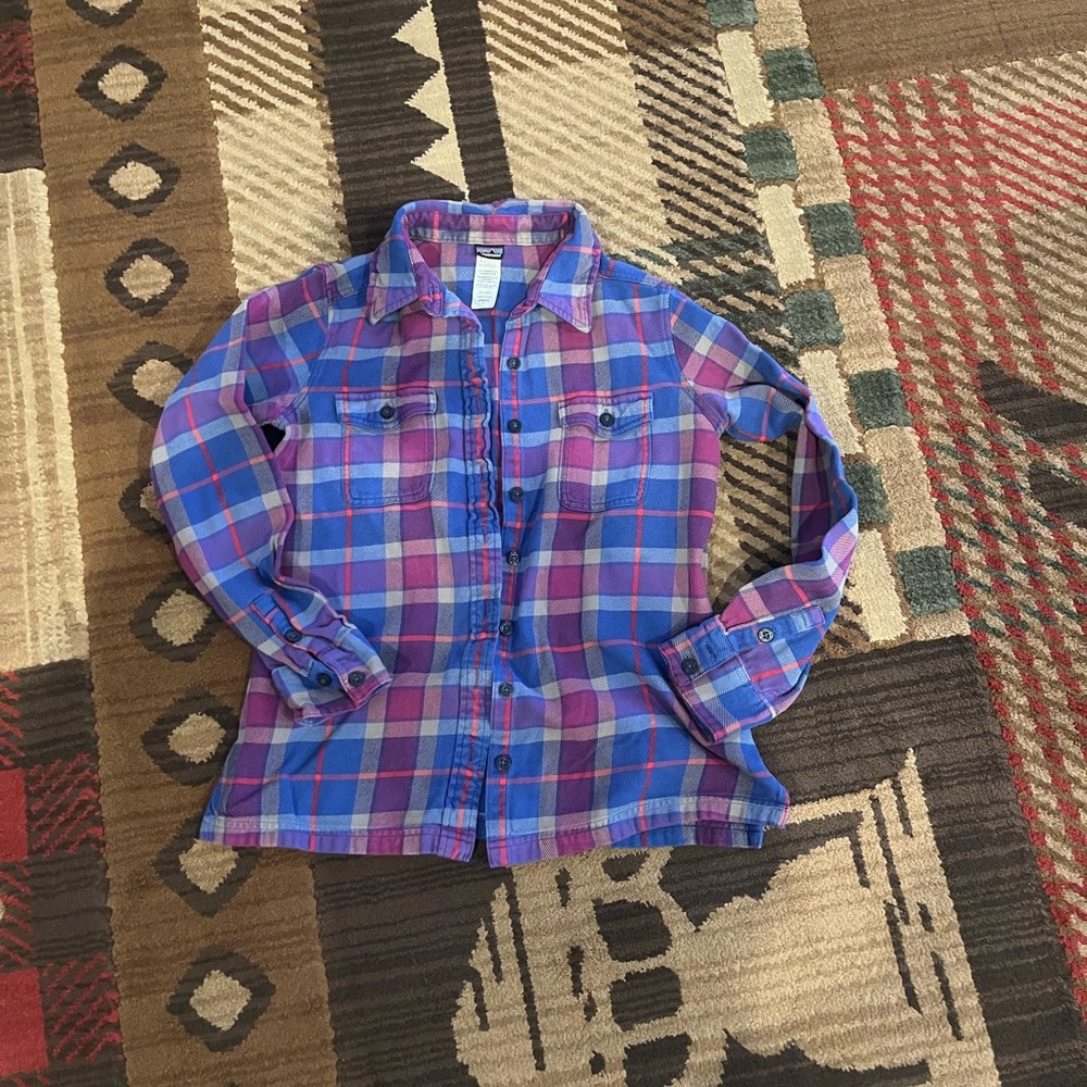 Patagonia Plaid Shirt - womens 4